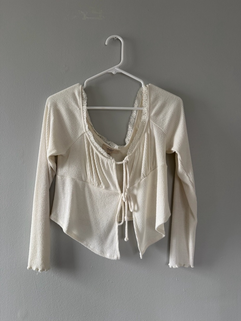 Cream Lace-Trim Tie-Front Long Sleeve Crop Top